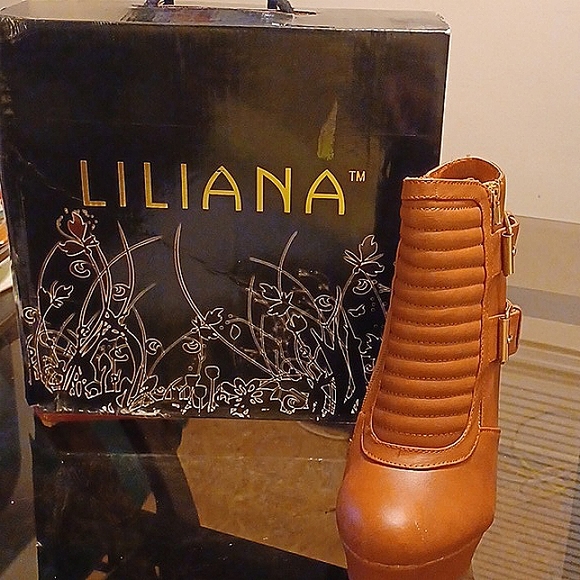 LILIANA Wedged Cognac Color Boot - Picture 4 of 4